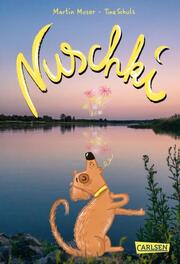 Wer die Kannawoniwasein Bücher von Martin Muser kennt, kennt auch Nuschki schon, den dreibeinigen Hund von Antek, der in Polen lebt.Der geht nämlich verloren, als die Jungs ein Floß bauen und damit auf der Oder kentern